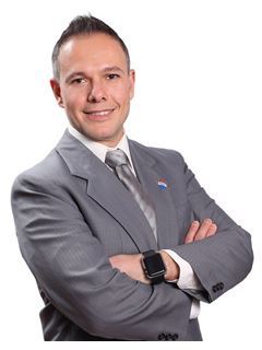 Gabriel Ugolini - RE/MAX Urbana