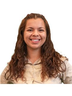 Monica Cabrera Recalde - RE/MAX Tango