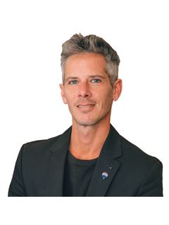 Emanuel Salamo - RE/MAX Suma