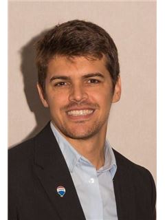 Pablo Szelagowski - RE/MAX Estilo