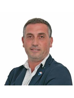 Hernan Novas - RE/MAX Arena
