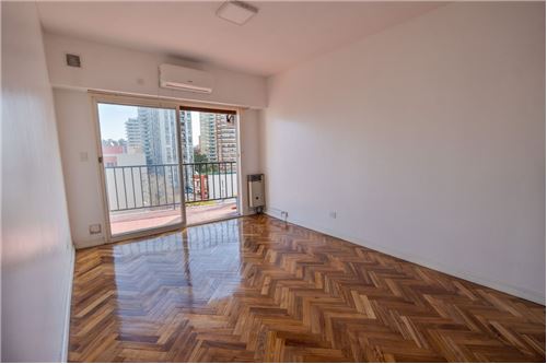 2400 Avenida del Libertador  -  Olivos, Gran Buenos Aires - Zona Norte
