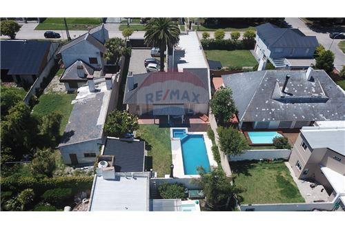 Mar Del Plata Costa Buenos Aires Real Estate Detached House For Sale Re Max Global