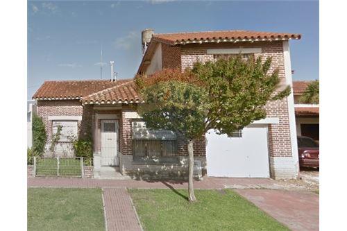 Mar Del Plata Costa Buenos Aires Real Estate Detached House For Sale Re Max Global