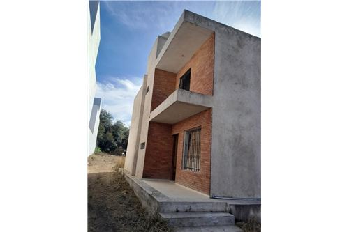 100 Las Anémonas  -  La Calera, Córdoba