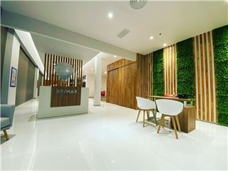 Office of RE/MAX Alianza - Ezeiza Country/B. Cerrado