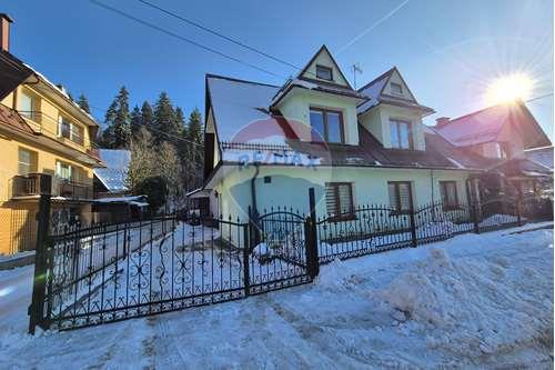 For Sale-Single Family Home-Kowaniec  -  Nowy Targ, Poland-800091026-52