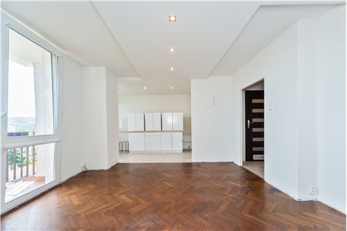 Sprzedaż-Mieszkanie-5 Malczewskiego  -  Bielsko-Biała, Polska-800061100-88