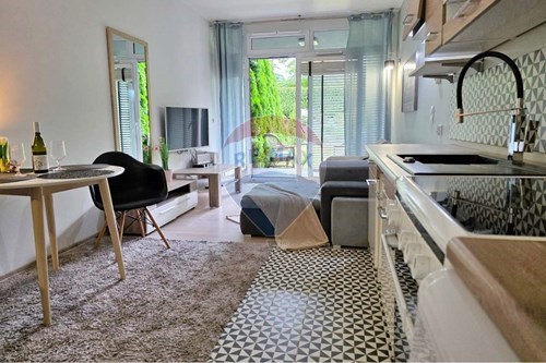 Sprzedaż-Mieszkanie na parterze-192 Armii Krajowej  -  Bielsko-Biała, Polska-800061016-1265