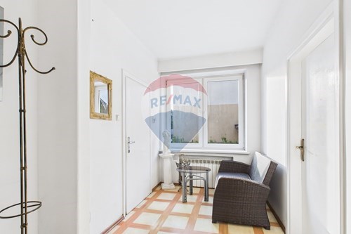 Wynajem-Budynek-Al.Tysiąclecia  -  Nowy Targ, Polska-800091054-51