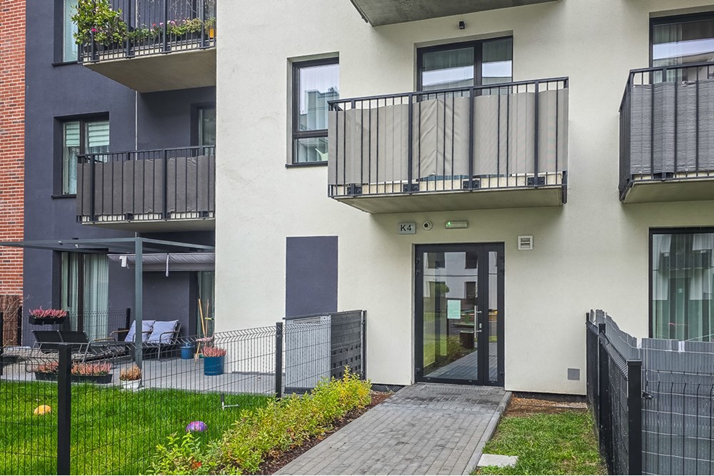 Mieszkanie - Sprzedaż - Łódź, Polska - Mieszkanie-na-sprzedaz-Lodz-4.jpg - 470191045-185