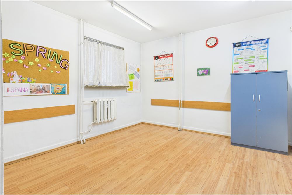 Lokal handlowy/usługowy - Sprzedaż - Kraków, Polska - 15 - 800241005-209