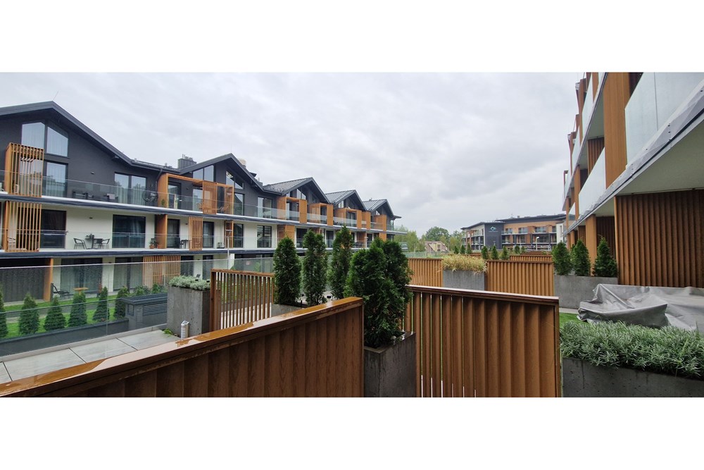 Nieruchomość inwestycyjna - Sprzedaż - Żywiec, Polska - 20250925_145705.jpeg - 470131058-376