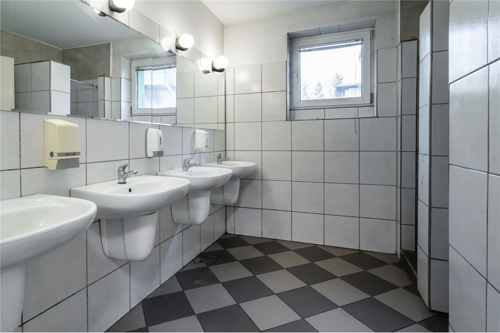 Nieruchomość inwestycyjna - Sprzedaż - Siemianowice Śląskie, Polska - 42 - 800061016-1264