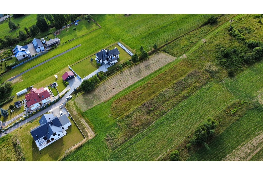 Działka - Sprzedaż - Ślemień, Polska - dji_fly_20250723_171806_235_1753291255916_photo_optimized.JPG - 800061130-24