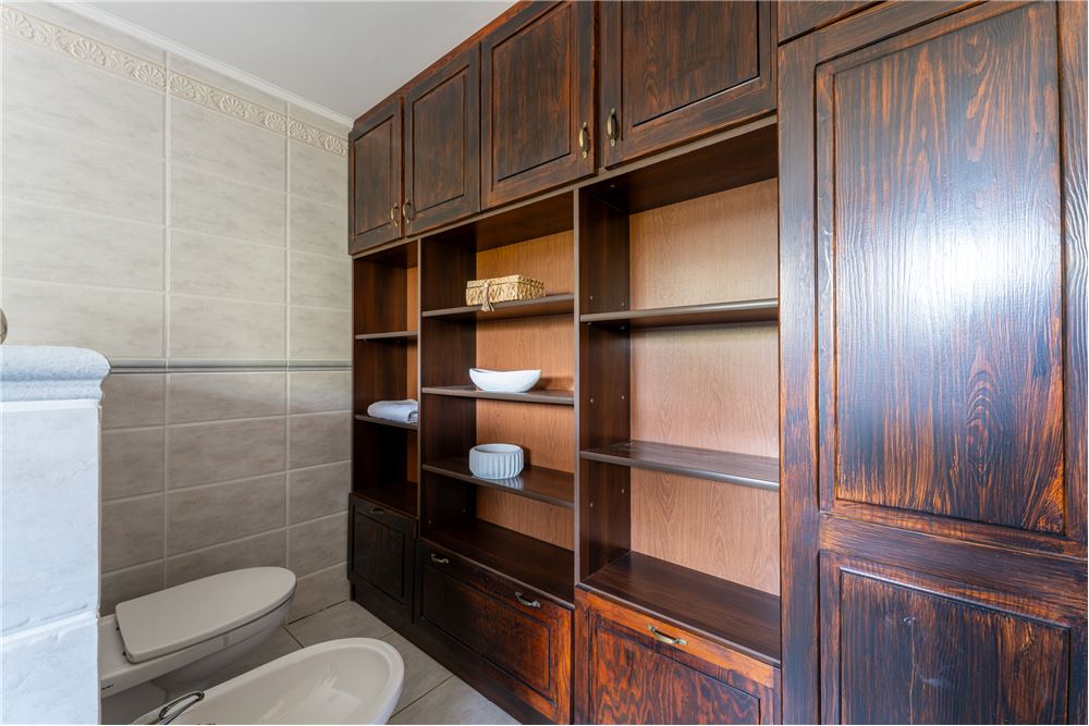 Dom wolnostojący - Sprzedaż - Józefów, Polska - 114 - 810251028-66