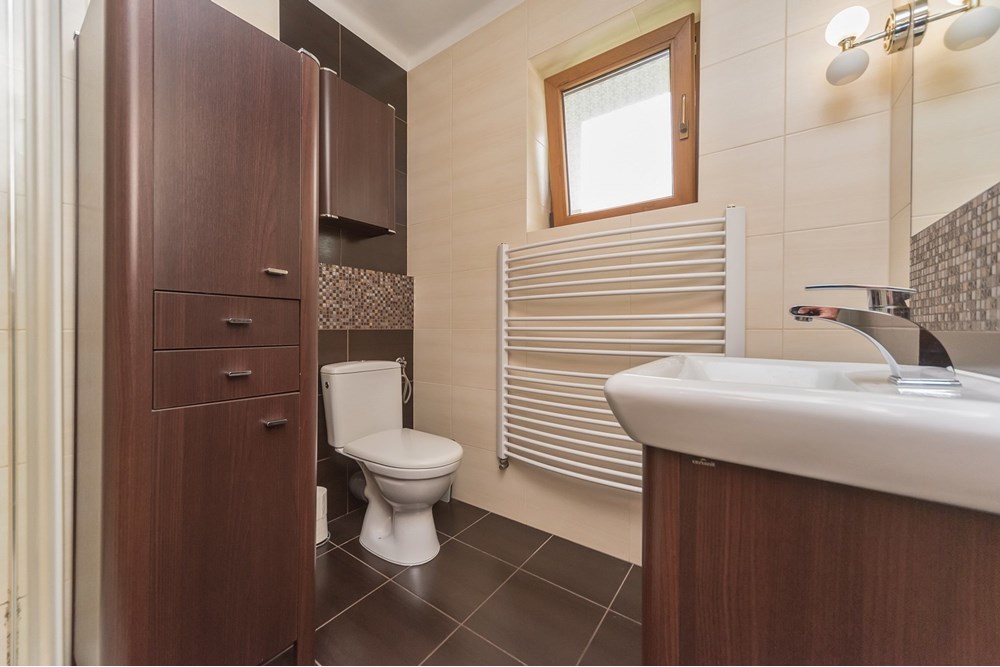 Dom wolnostojący - Sprzedaż - Bielsko-Biała, Polska - KRZE_050M.jpg - 800061100-87