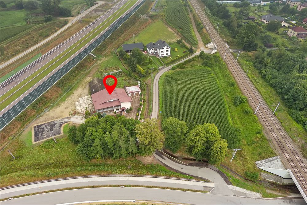 Dom wolnostojący - Sprzedaż - Jawiszowice, Polska - 75 - 800061076-422