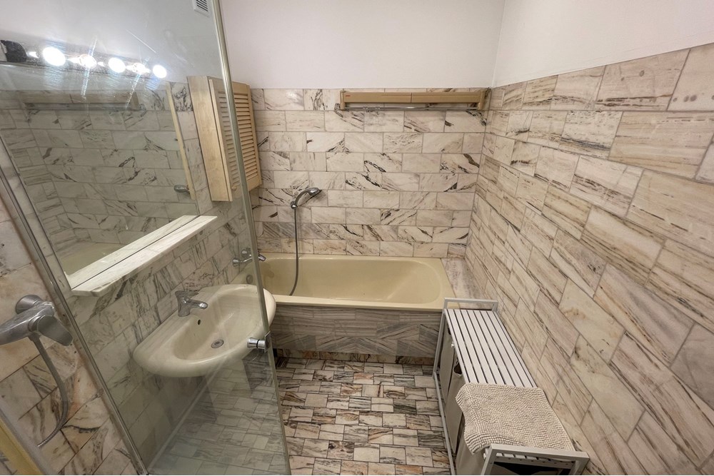 Mieszkanie - Sprzedaż - Bielsko-Biała, Polska - 10.jpeg - 470131106-34