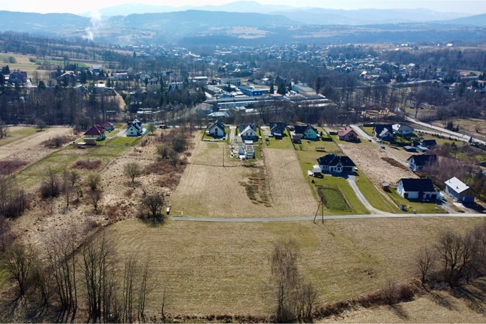 Działka budowlana - Sprzedaż - Łękawica, Polska - dji_fly_20250322_111834_355_1742638735790_photo_optimized.jpg - 800061130-13