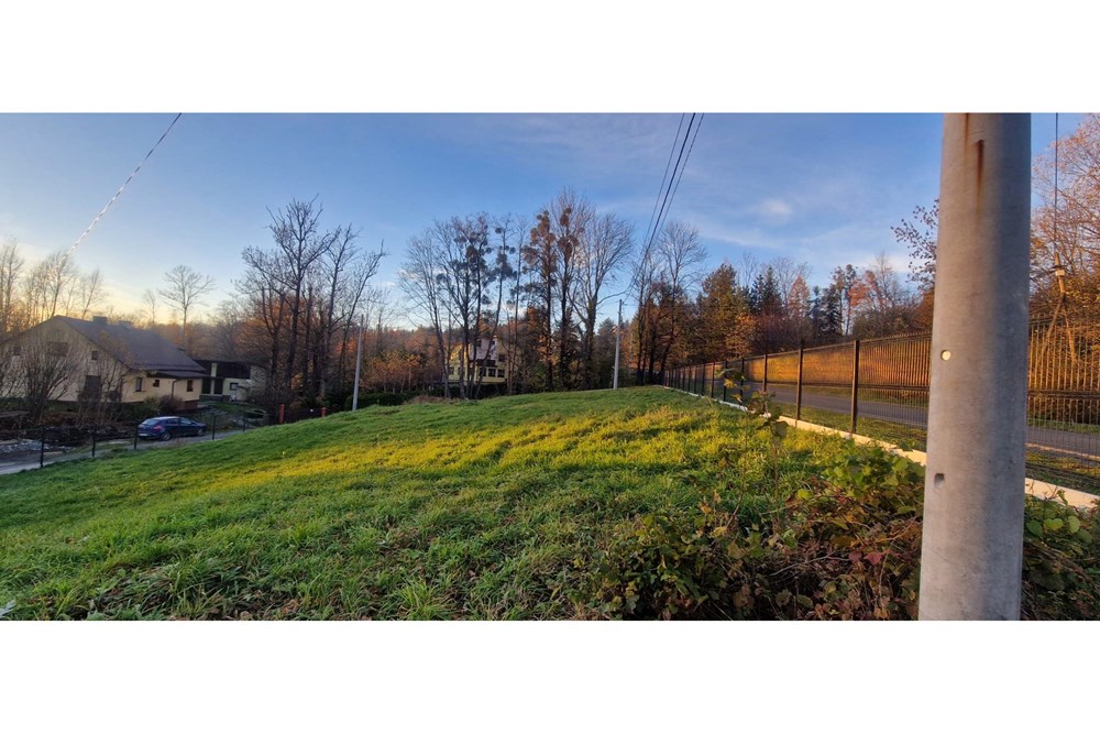 Działka - Sprzedaż - Leszna Górna, Polska - Zdjęcie WhatsApp 2025-11-05 o 18.12.53_3d9b1602.jpg - 470131058-377