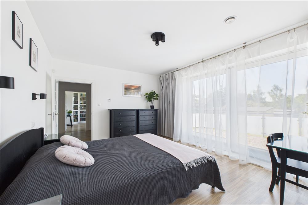 Dom bliźniak - Sprzedaż - Nowa Iwiczna, Polska - 23 - 810051040-248