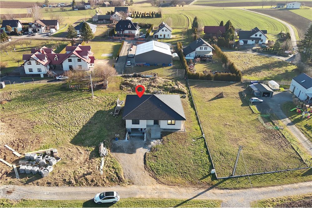 Dom wolnostojący - Sprzedaż - Dębowiec, Polska - 48 - 800061076-445