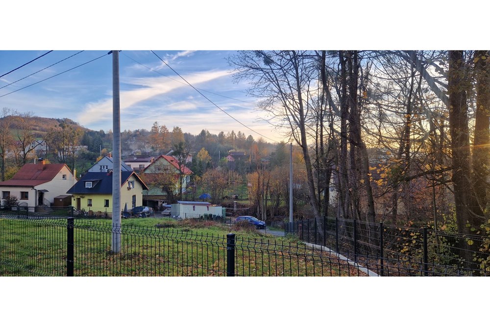 Działka - Sprzedaż - Leszna Górna, Polska - Zdjęcie WhatsApp 2025-11-05 o 18.12.56_11f09bb3.jpg - 470131058-377