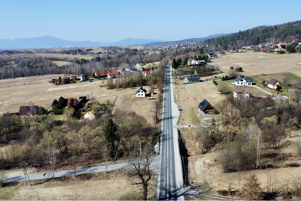 Działka budowlana - Sprzedaż - Gilowice, Polska - dji_fly_20250322_104020_322_1742636436704_photo_optimized.jpg - 800061130-12