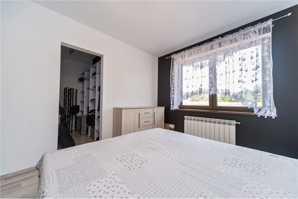 Dom wolnostojący - Sprzedaż - Rajsko, Polska - 34 - 800061076-429