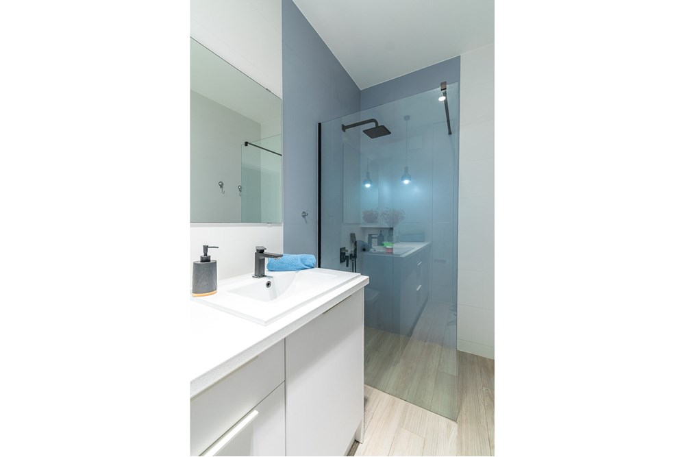 Mieszkanie - Sprzedaż - Łódź, Polska - Mieszkanie-na-sprzedaz-Lodz-2.jpg - 470191045-185