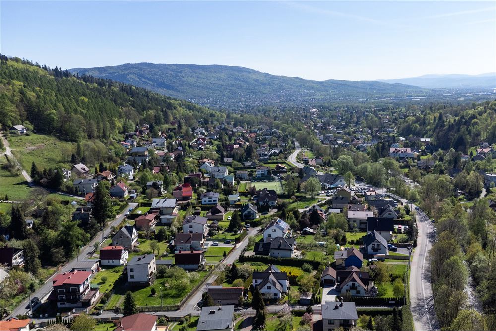 Dom wolnostojący - Sprzedaż - Bystra Śląska, Polska - 56 - 800061103-155