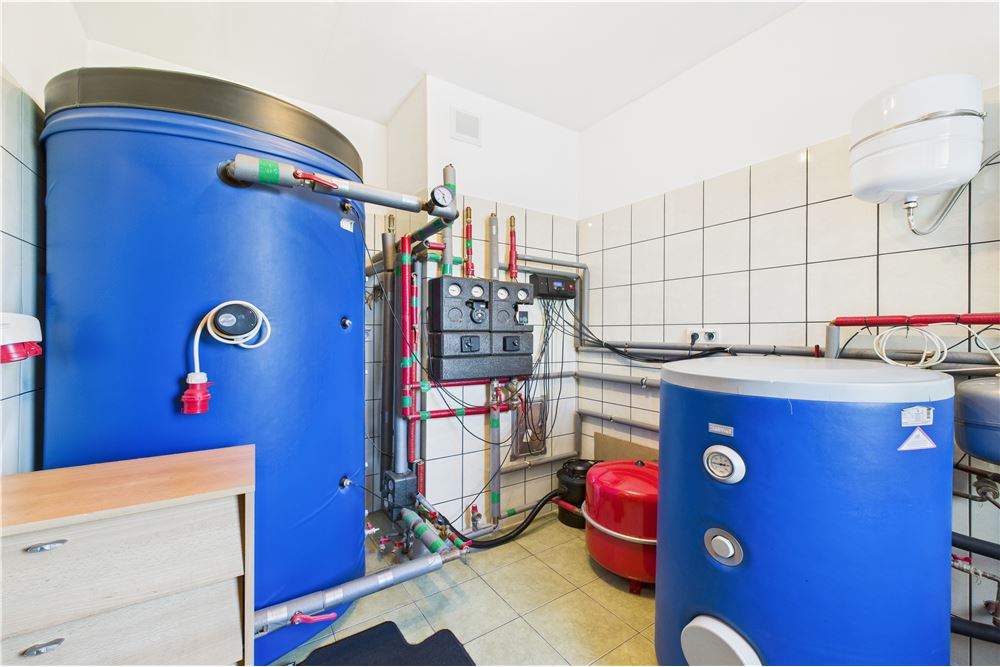 Dom wolnostojący - Sprzedaż - Kędzierzyn, Polska - 33 - 470281008-30