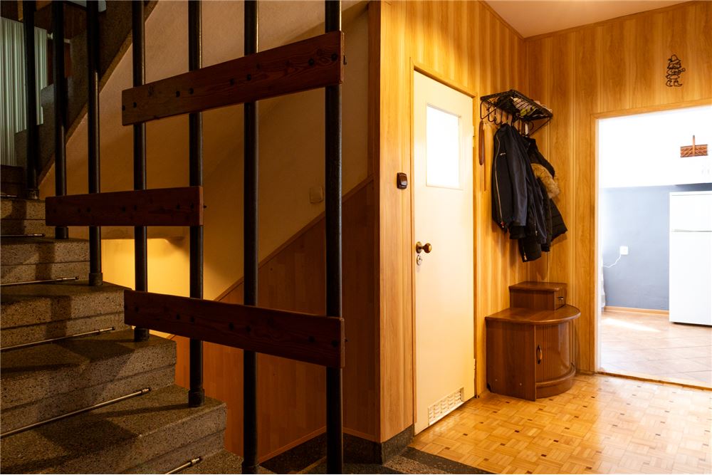 Dom wolnostojący - Sprzedaż - Bystra Śląska, Polska - 13 - 800061103-155