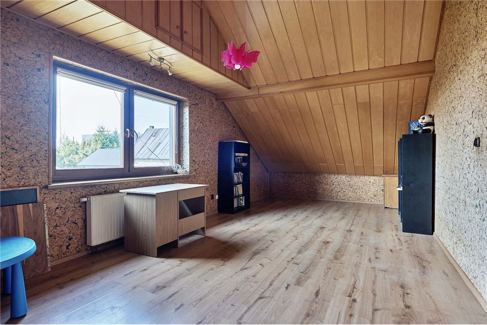 Dom wolnostojący - Sprzedaż - Bielsko-Biała, Polska - 30 - 800061016-1157