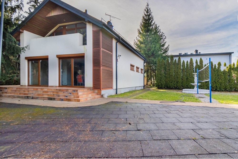 Budynek - Sprzedaż - Józefów, Polska - dom nowy — kopia.jpg - 810251037-51