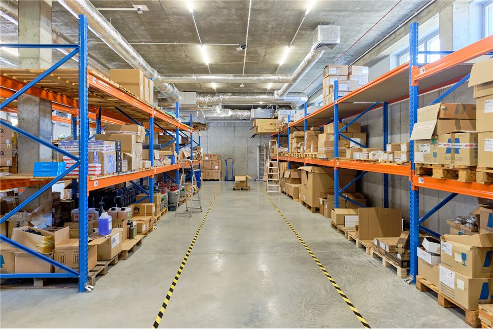 Lokal handlowy/usługowy - Sprzedaż - Cieszyn, Polska - 51 - 800061016-1278