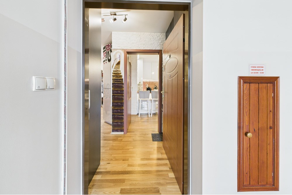 Mieszkanie - Sprzedaż - Zakopane, Polska - CAM05558G0-PR0023-STILL013.jpg - 470151039-66