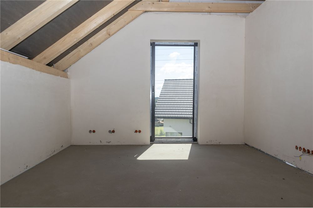 Dom wolnostojący - Sprzedaż - Międzyrzecze Górne, Polska - 70 - 800061103-172