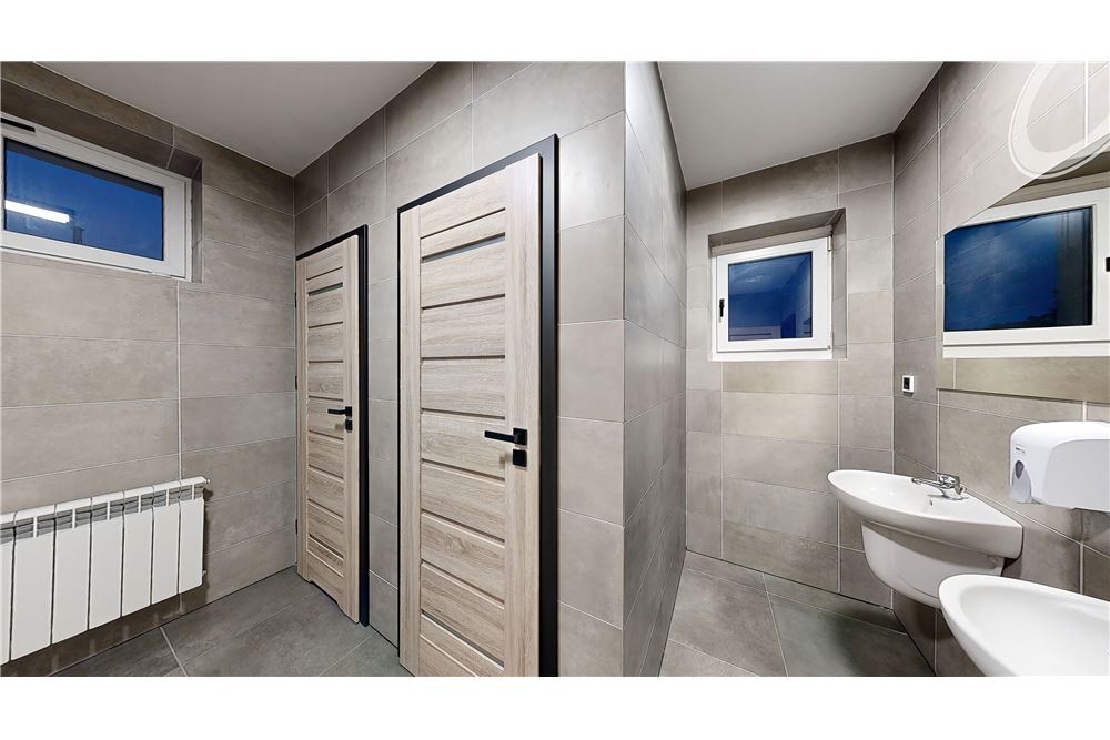 Lokal handlowy/usługowy - Sprzedaż - Koszalin, Polska - 11 - 470281002-135