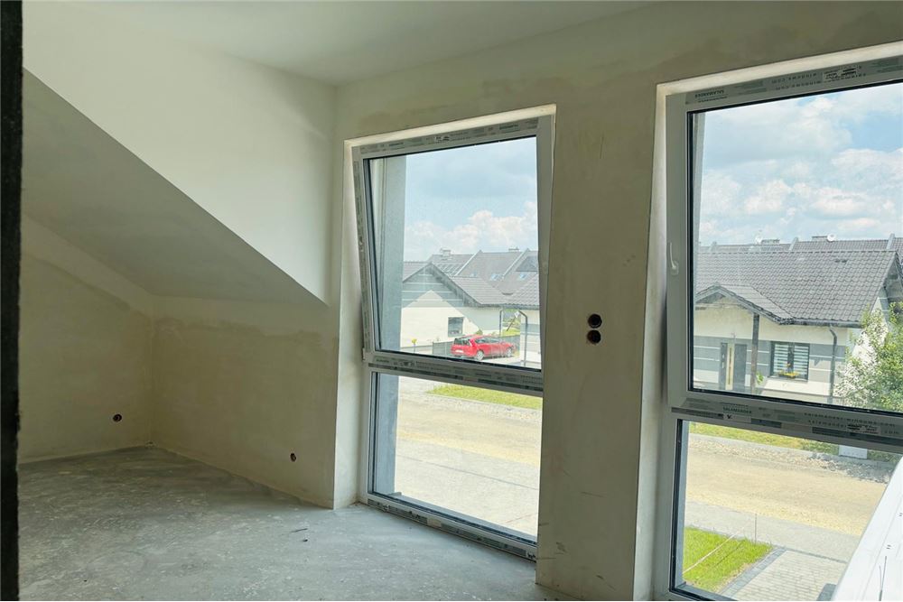 Dom w zabudowie szeregowej - Sprzedaż - Nieborowice, Polska - 17 - 800161013-45