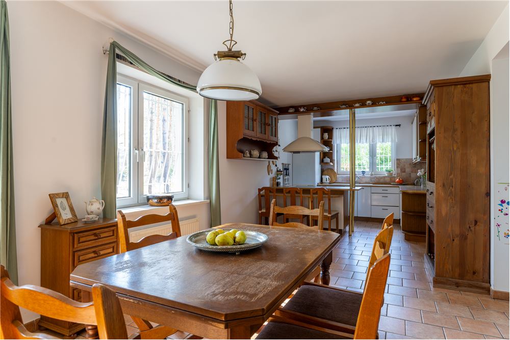 Dom wolnostojący - Sprzedaż - Józefów, Polska - 78 - 810251028-66