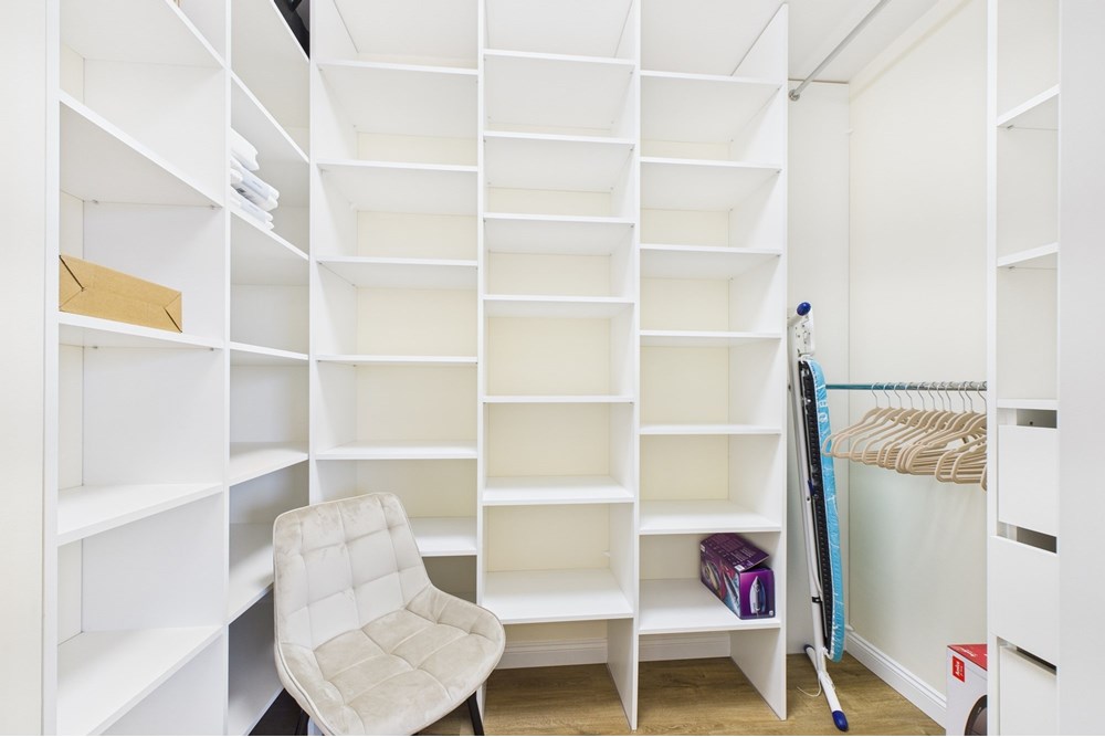 Mieszkanie - Wynajem - Warszawa, Polska - CAM03612G0-PR0137-STILL007.jpg - 810051043-44