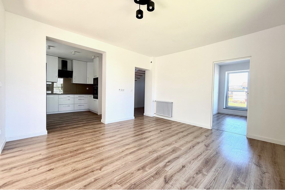 Dom wolnostojący - Sprzedaż - Jaworze, Polska - IMG_8453.jpg - 470131040-415