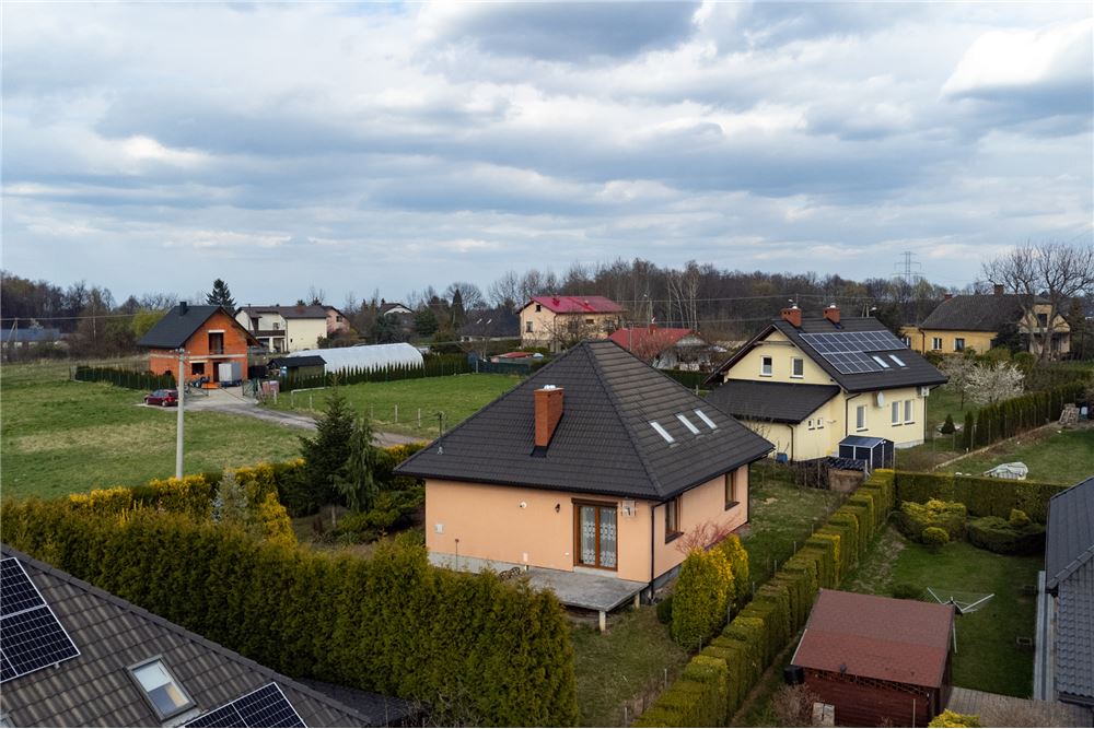 Dom wolnostojący - Sprzedaż - Bielsko-Biała, Polska - 43 - 800061090-231