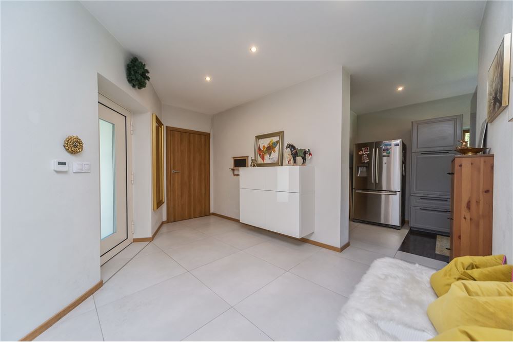 Dom jednorodzinny - Sprzedaż - Tarnowskie Góry, Polska - 32 - 800061076-410