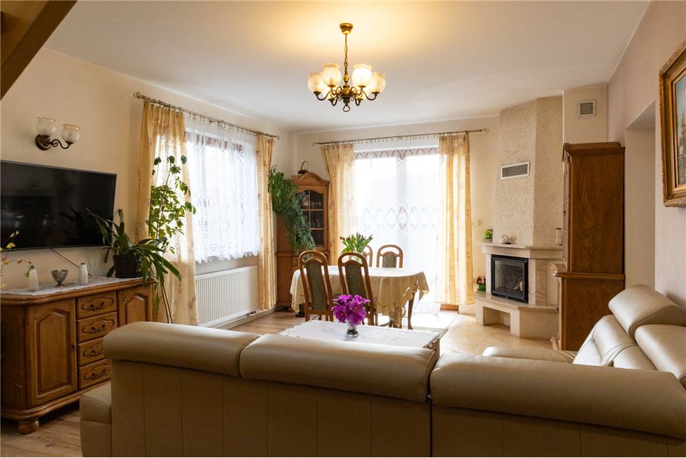 Dom wolnostojący - Sprzedaż - Bielsko-Biała, Polska - 15 - 800061090-231