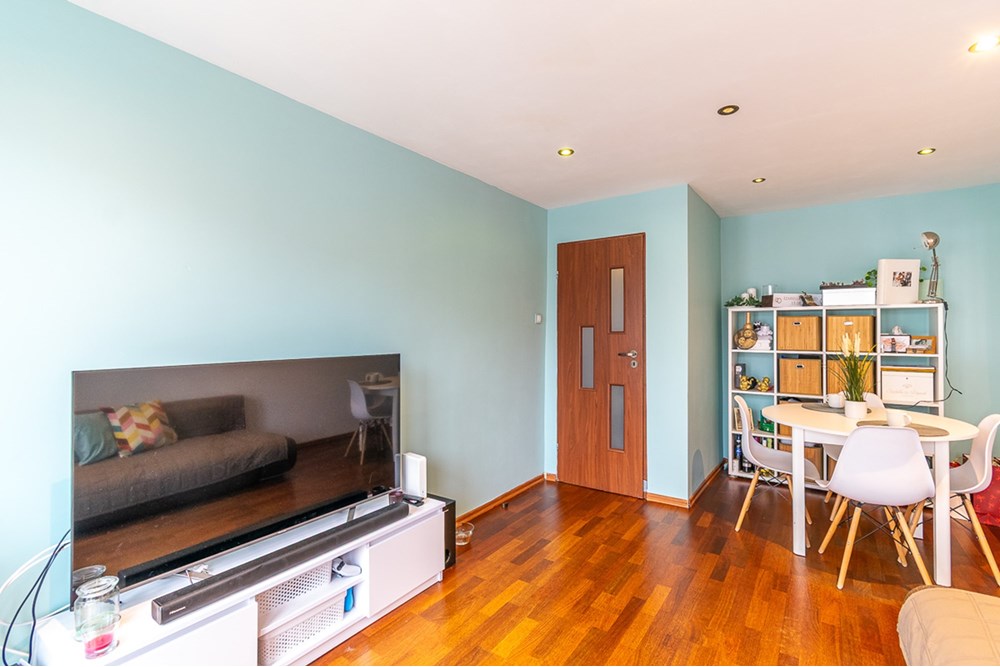 Mieszkanie - Sprzedaż - Pabianice, Polska - Mieszkanie-na-sprzedaz-Pabianice-3.jpg - 470191045-186