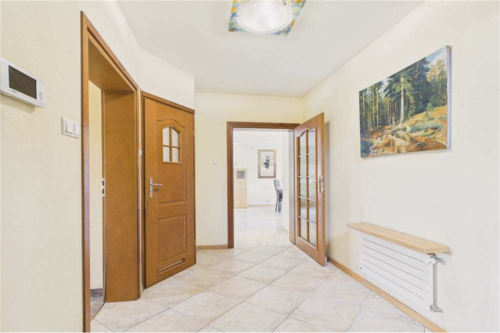 Dom wolnostojący - Sprzedaż - Łódź, Polska - 11 - 470291004-251