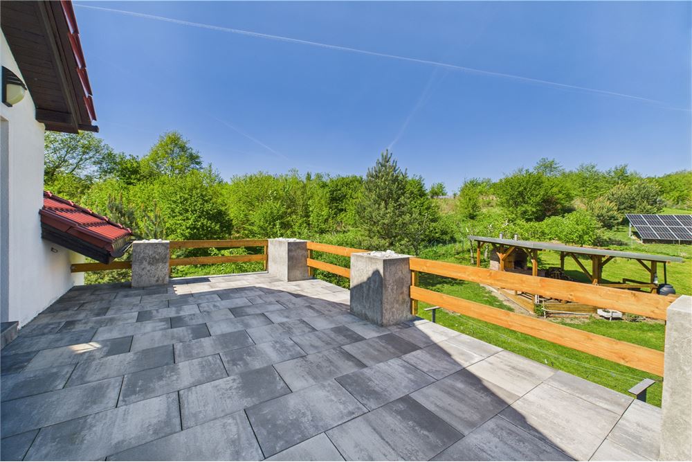 Dom jednorodzinny - Sprzedaż - Gorzyczki, Polska - Balkon - 470311001-13